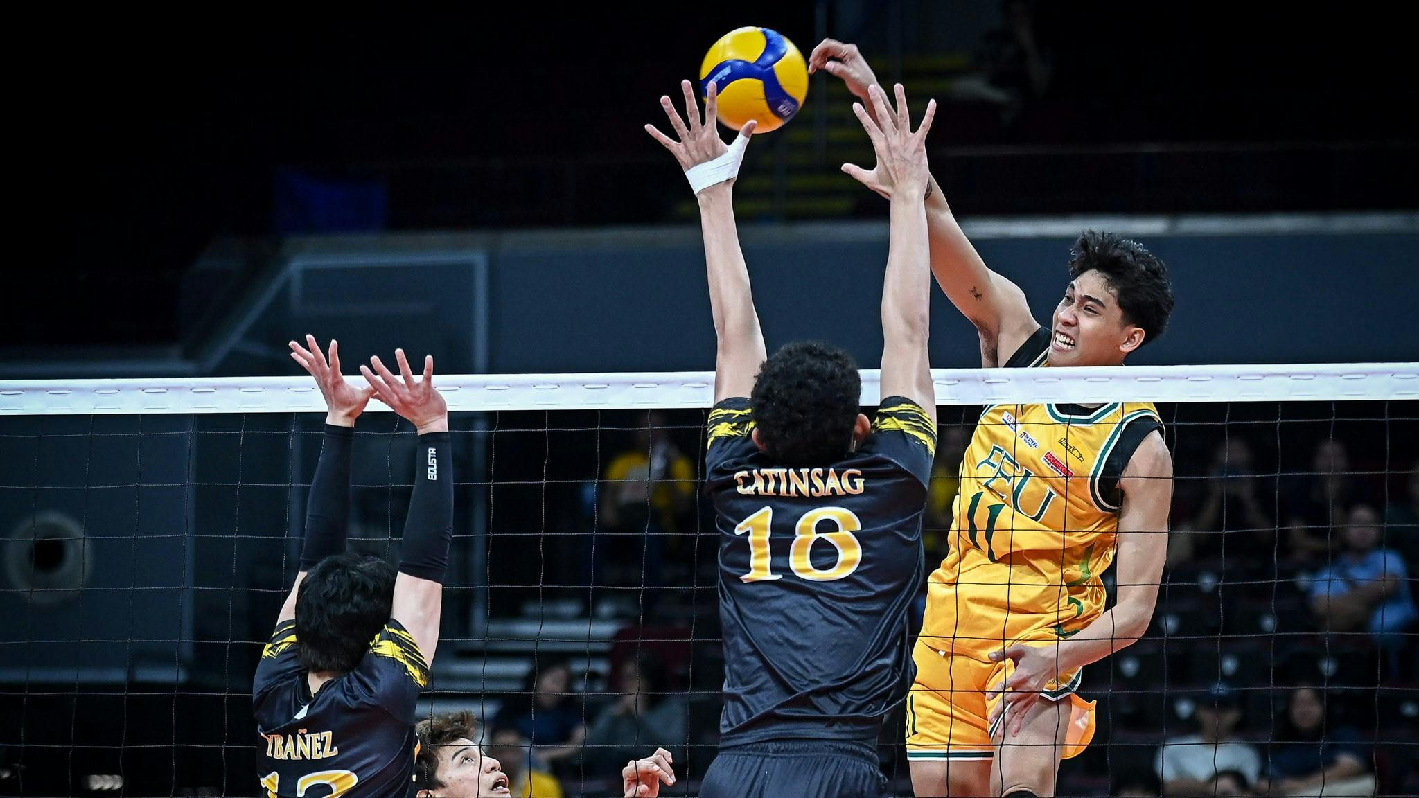 Undefeated FEU stops UST to complete Round 1 sweep in UAAP men’s volleyball